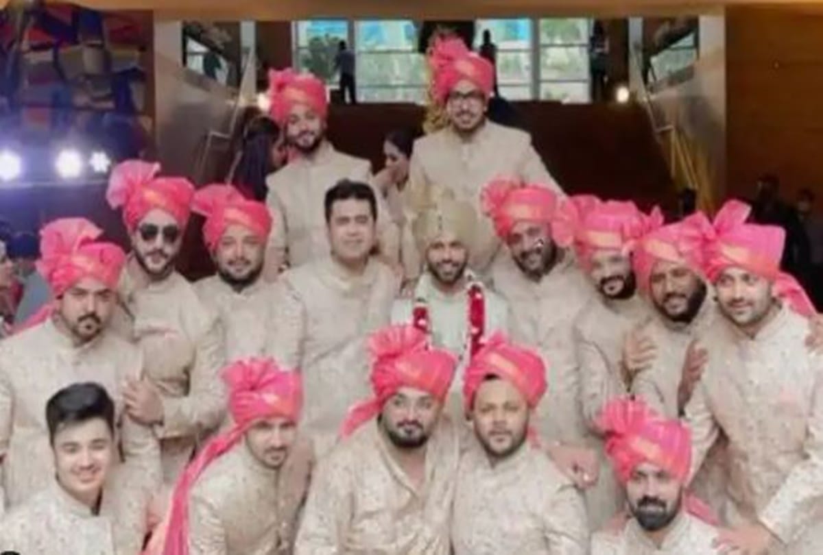 Rahul Vaidya Family Welcome Her daughter in law Disha Parmar In the house see griha pravesh pictures