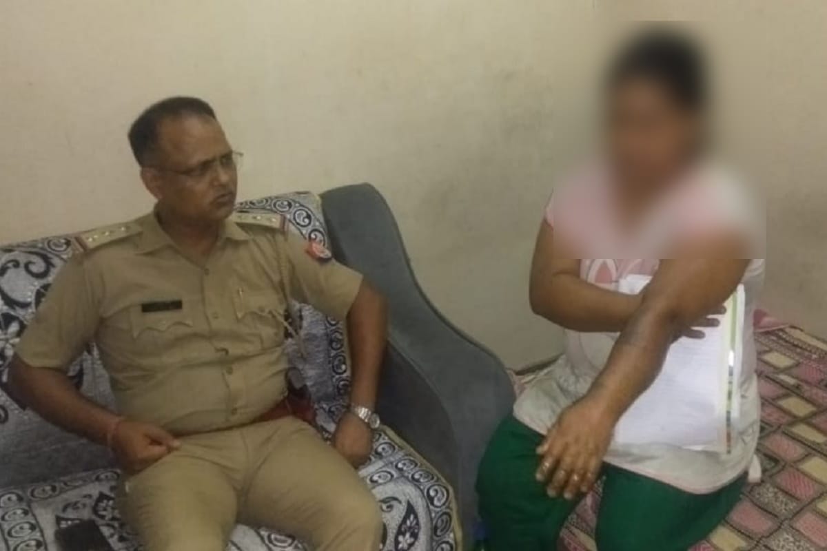 Meerut News: A girl has try for committed suicide in village after demanded for action from officers and cm yogi