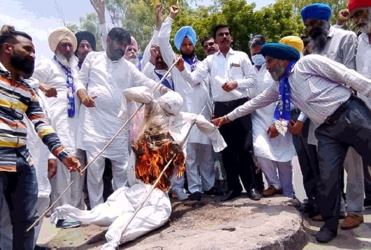 BSP and Shiromani Akali Dal protest against Aam Aadmi Party in Punjab