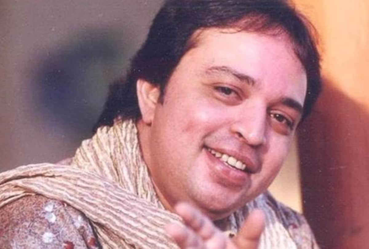 Altaf raja became superstar overnight with the song tum to thehre pardesi know where is the legendary singer now