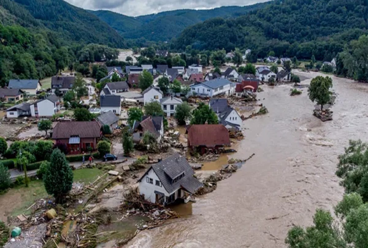 117 people lost their lives in heavy rains floods and hundreds missing in Western Europe