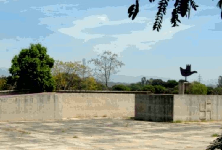 Martyr Memorial will be buit on Chandigarh Capital Complex on design of Le Corbusier 