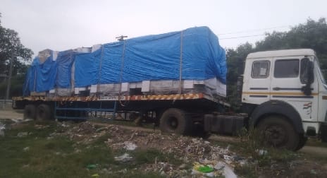 Two houses collapsed due to uncontrollable truck collision, ten people injured