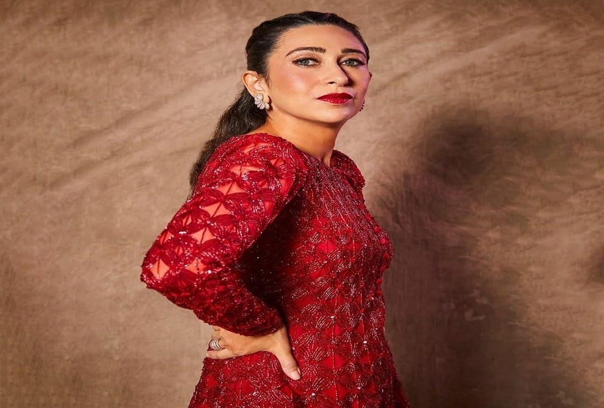 karishma kapoor in ritika marchandani dress pricing one lakh nine thousands