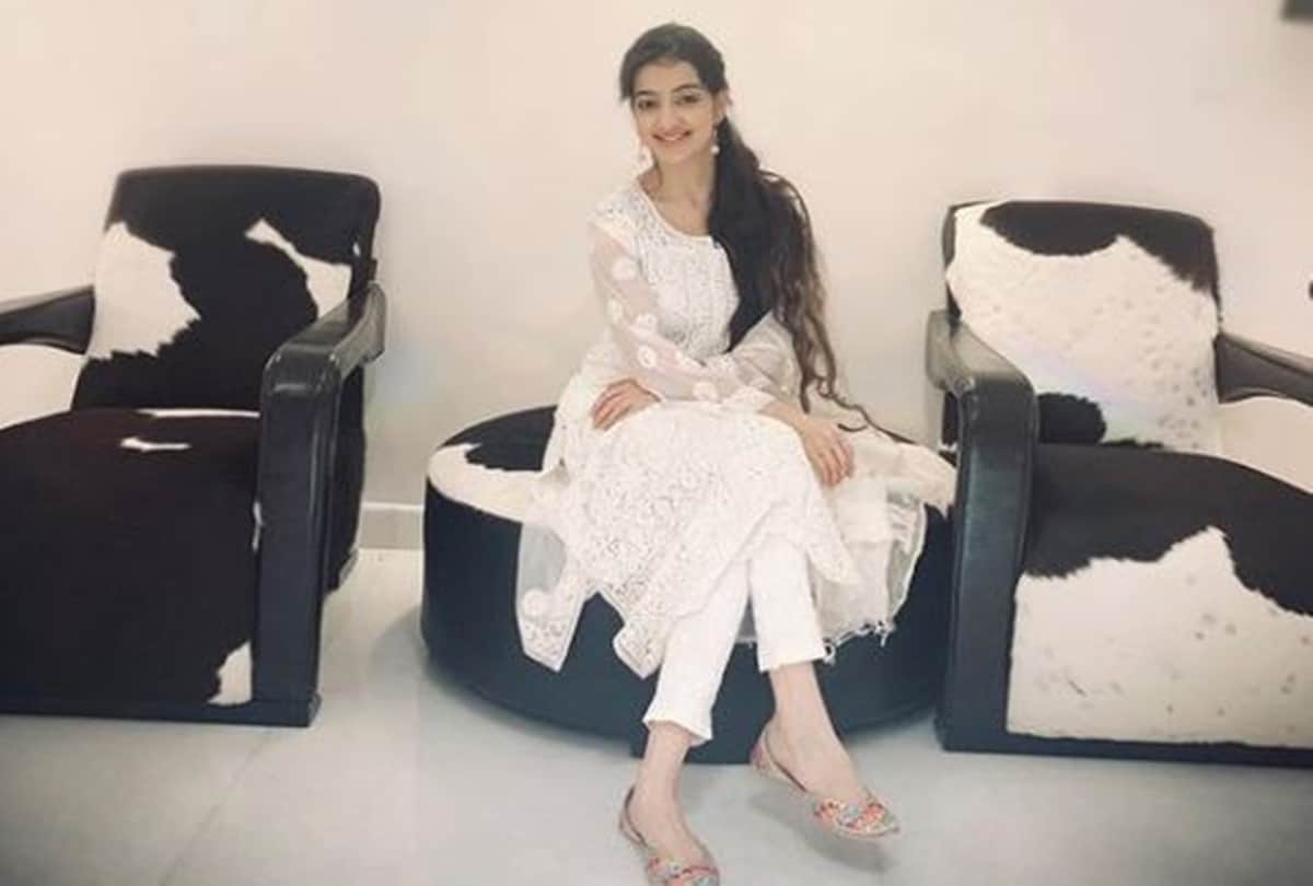 Saath nibhana saathiya fame Lovey sasan gave birth to baby boy on her birthday