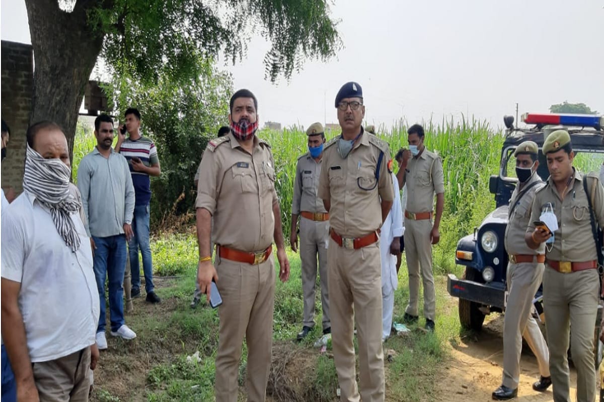 UP Crime News: Shahzad of Delhi was murdered in Baghpat and dead body found in forest of a village