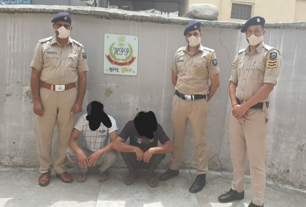 two arrested with 1.33 kg charas in kullu himachal pradesh