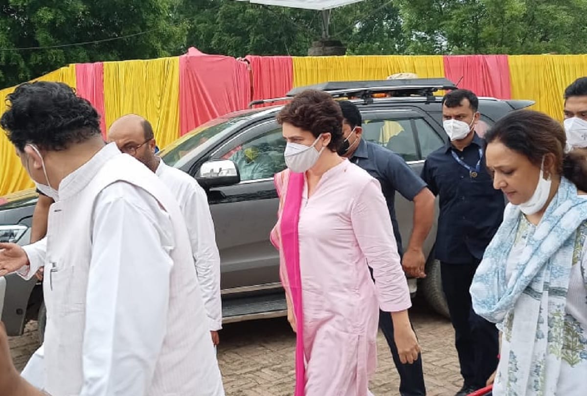 UP Assembly elections 2022 second day of Priyanka Gandhi on three days visit of Lucknow 