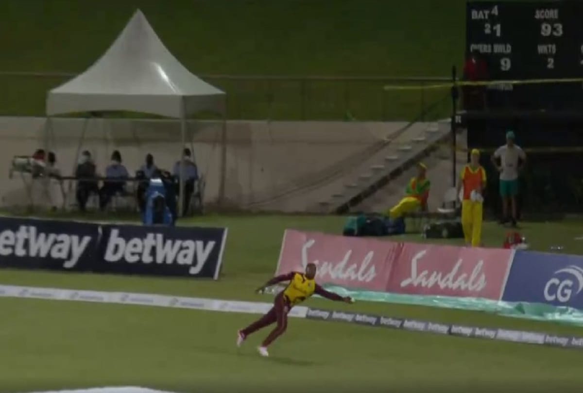 WI vs AUS West Indies Fabian Allen taken brillant catch of aaron finch during 5th T-20I at St Lucia