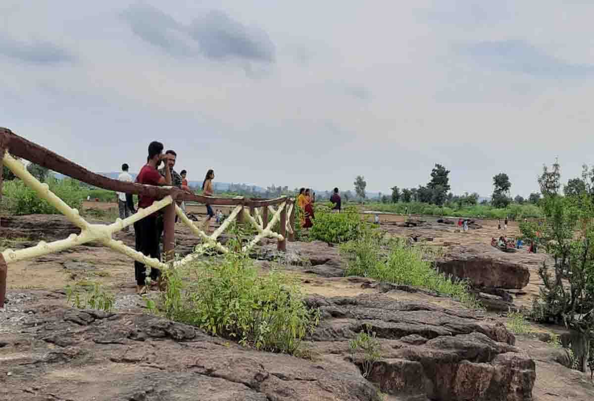 Three brothers drowned in Shabri Falls in chitrakoot