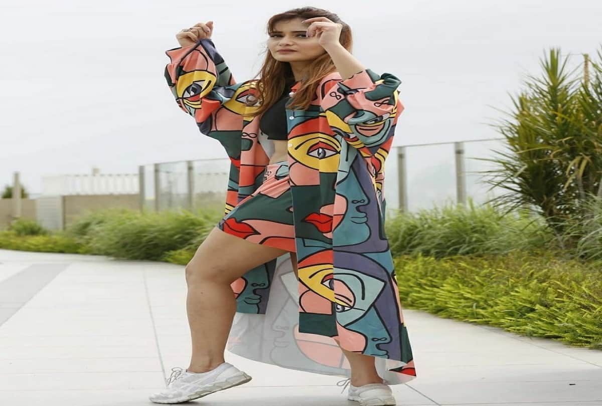 arti singh latest cool and funky look in hindi