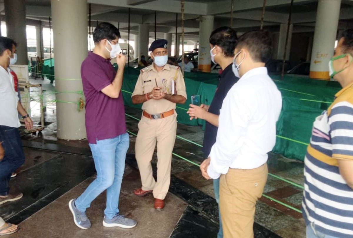 DC Una raghav sharma pays obeisance at chintpurni temple says Langar will be started soon