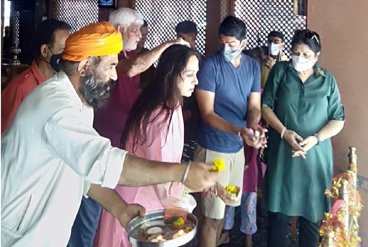 Hema Malini visits Kheer Bhawani Mandir in Ganderbal Kashmir