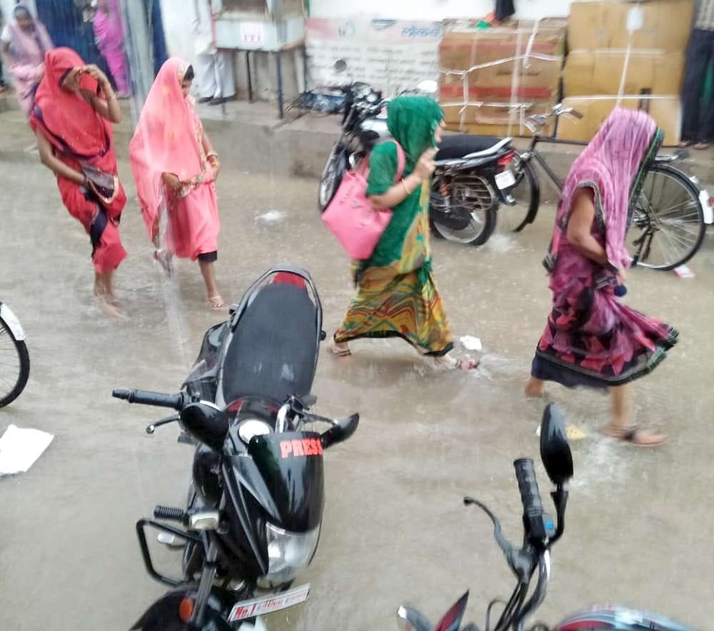 The weather became pleasant after the rain, the mercury dropped