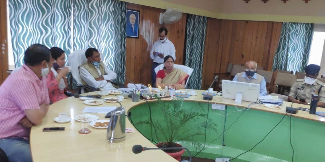 Meeting by minister Bishan Singh Chufal