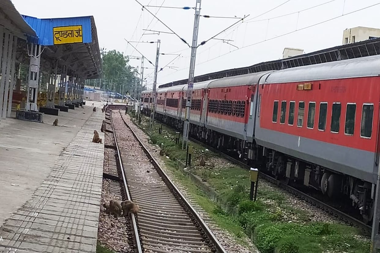 Expansion of platforms at Tundla station, two new platforms will start from 25