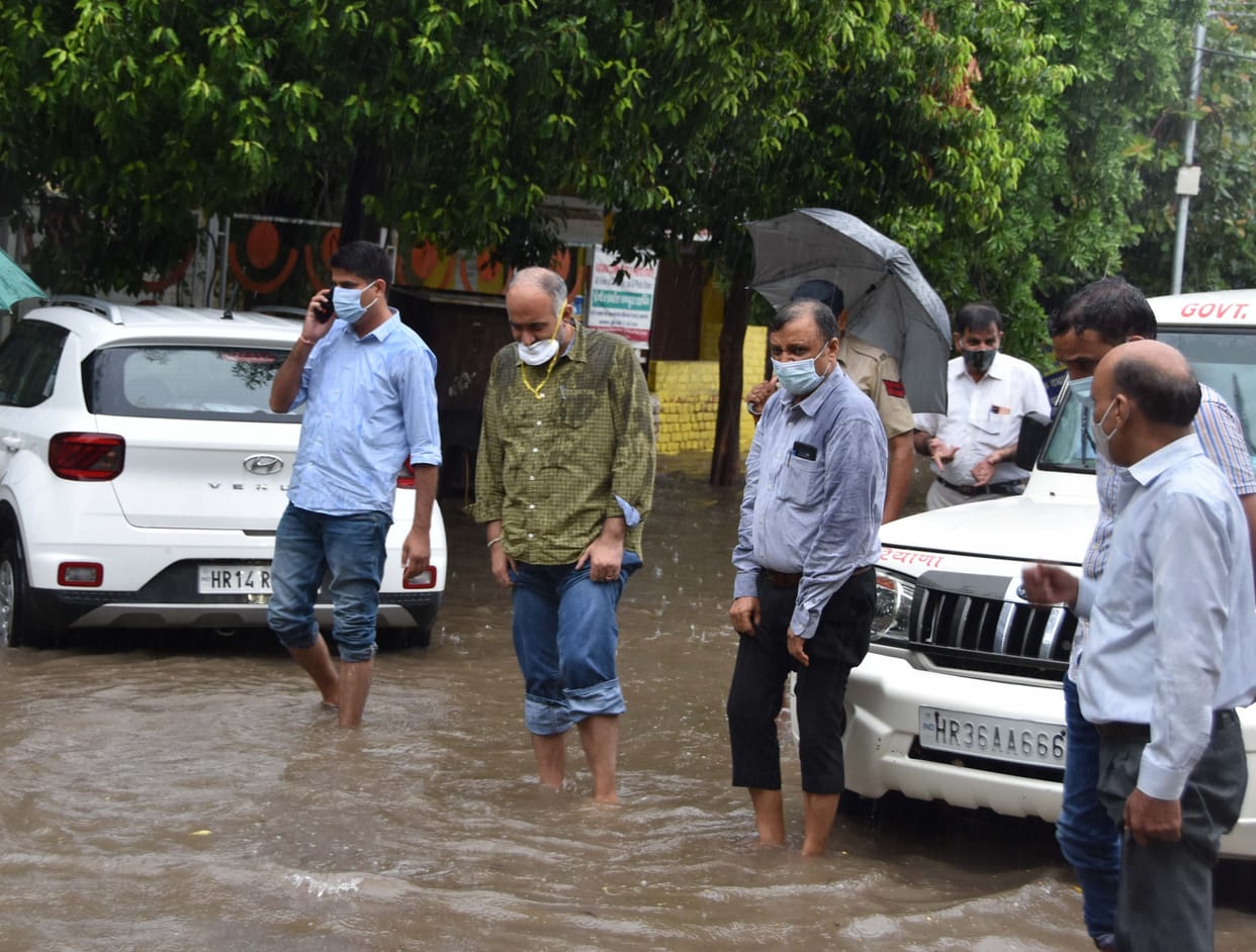 Rain broke the record of 25 years, administration alert