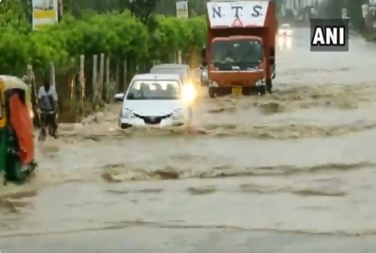 Monsoon in Delhi update capital faces heavy water logging problem due to rainfall