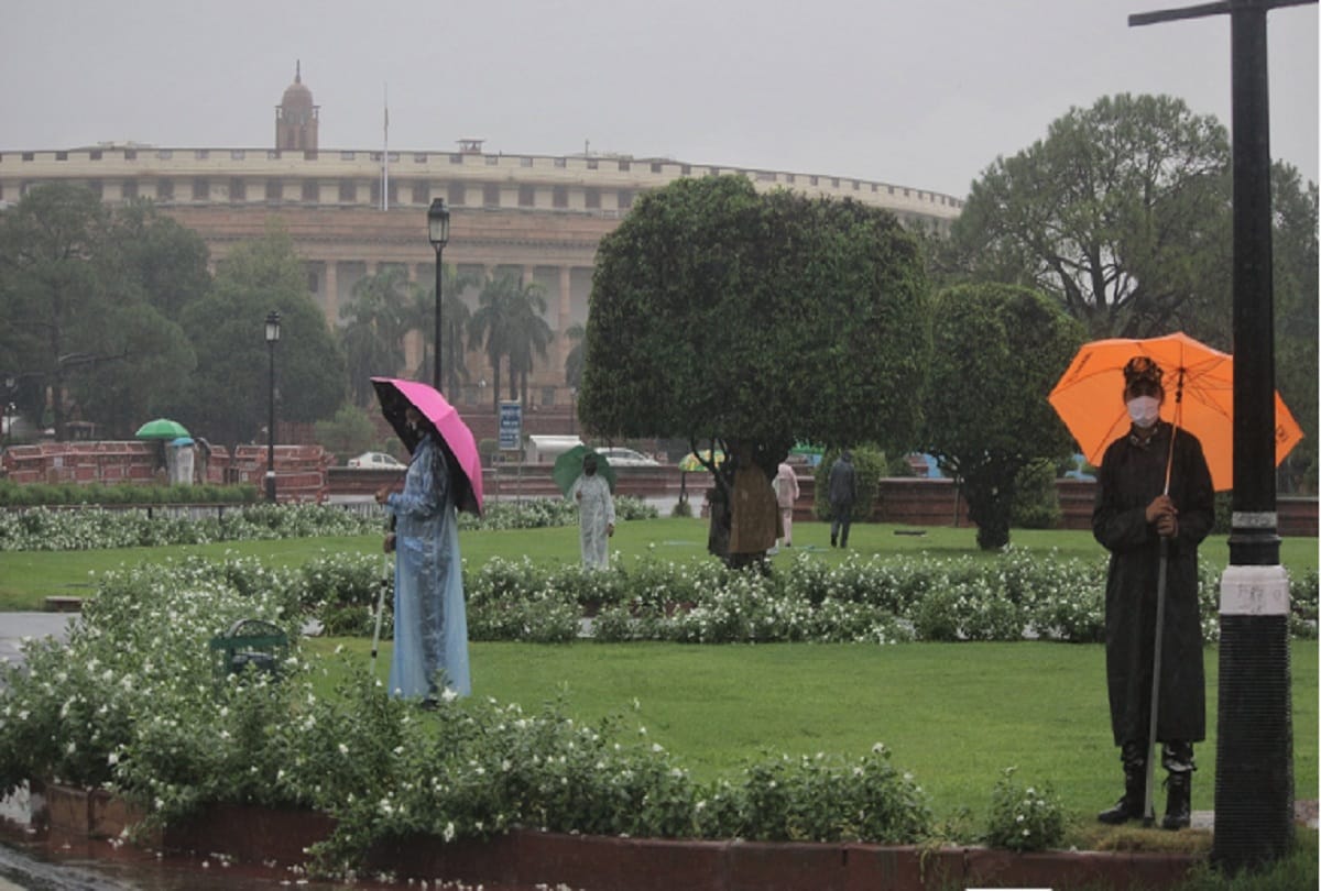 Police alert from farmer movement Security system from the road of Parliament to sky