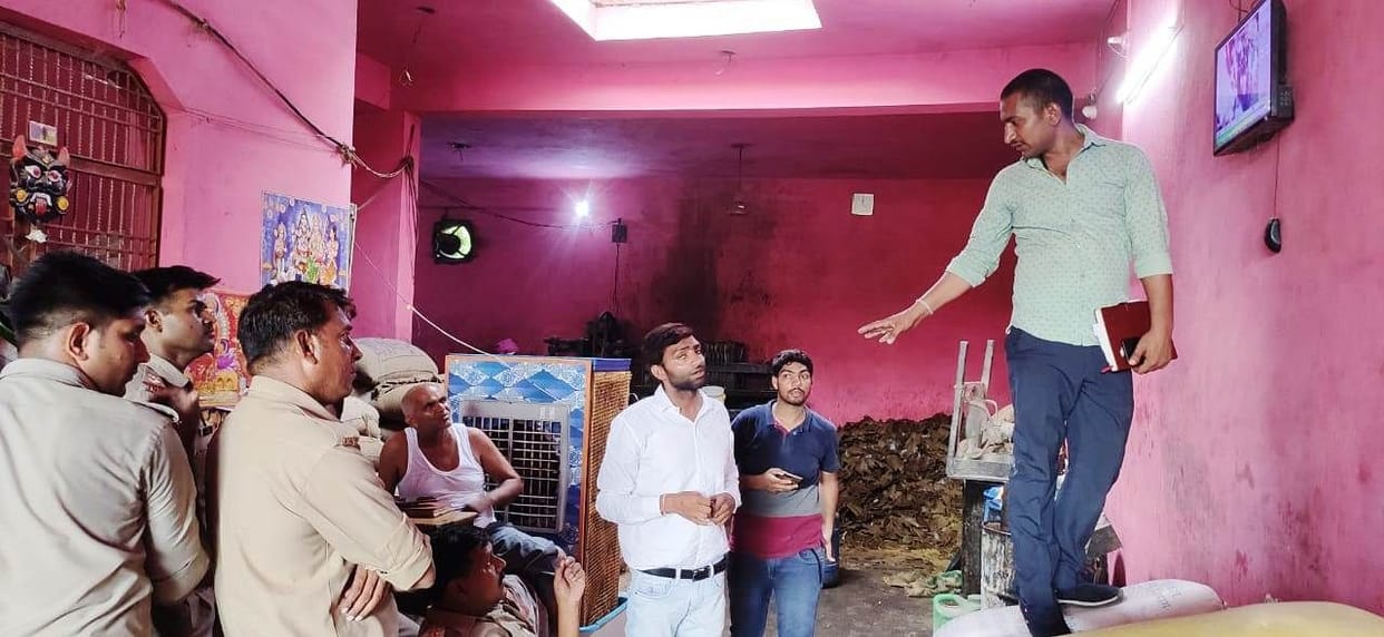 Hathras: Children's gang crossed five lakh rupees of grain trader