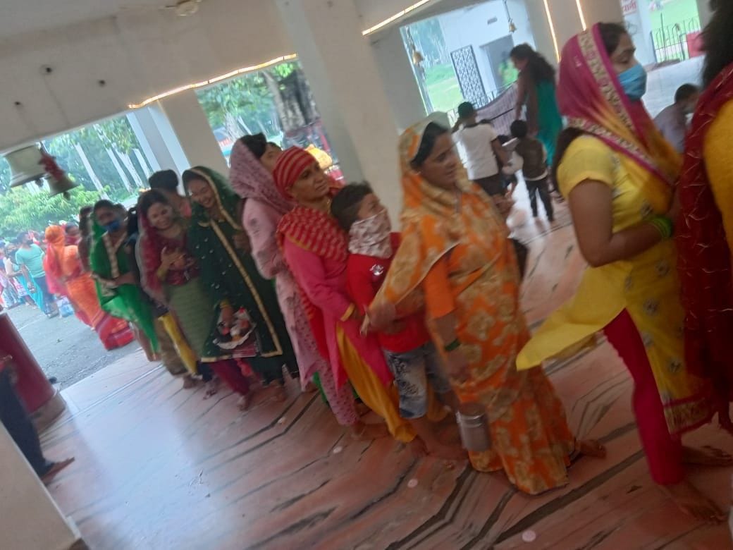 Devotees worshiped Lord Shiva.