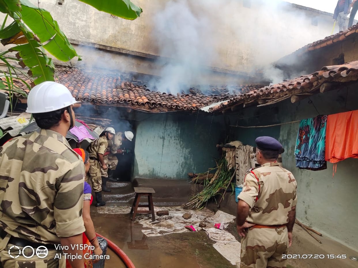 Fire in house, household burnt