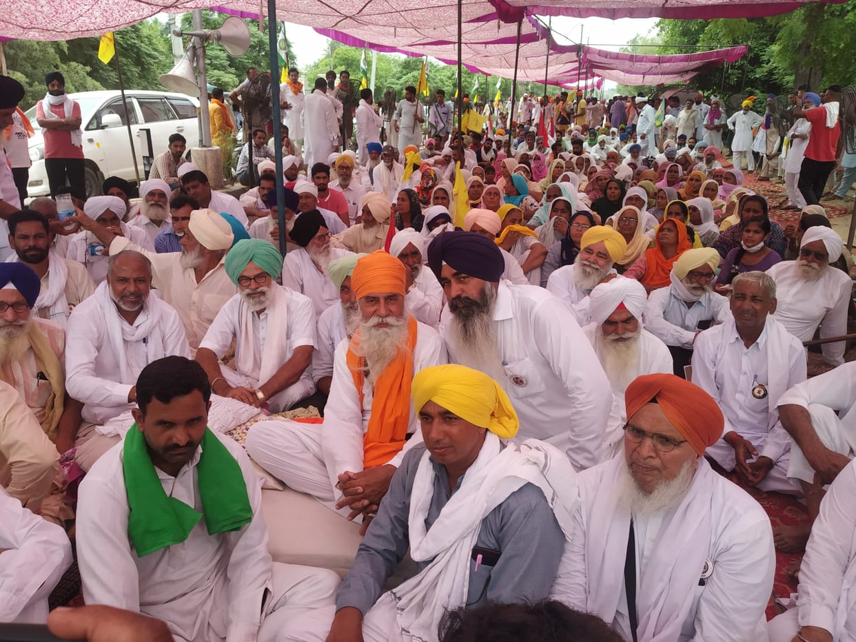 The third meeting of farmers and officials also failed, today farmers will jam the National Highway at three places from 9 am to 11 am