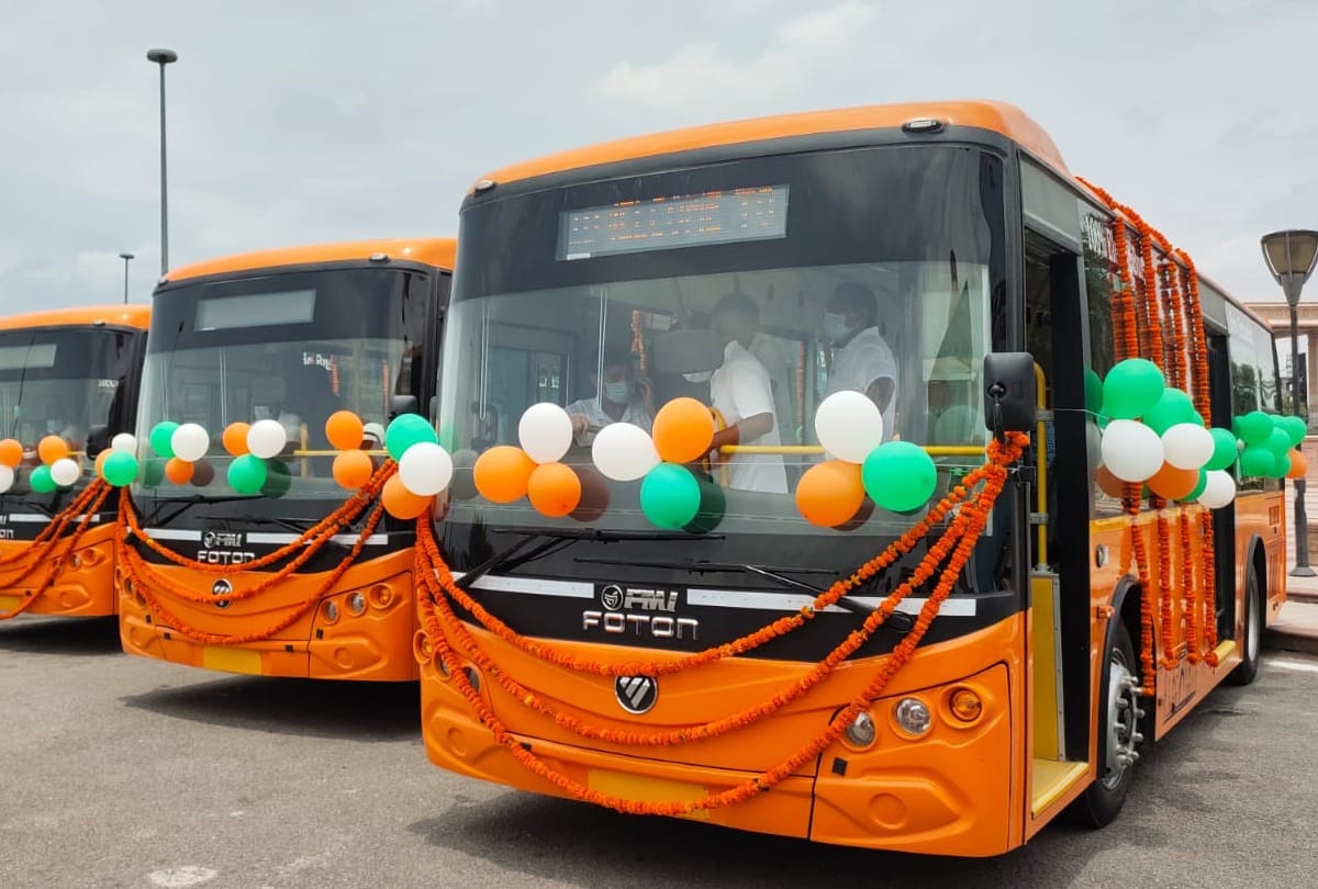 trial of ac bus starts in Lucknow.