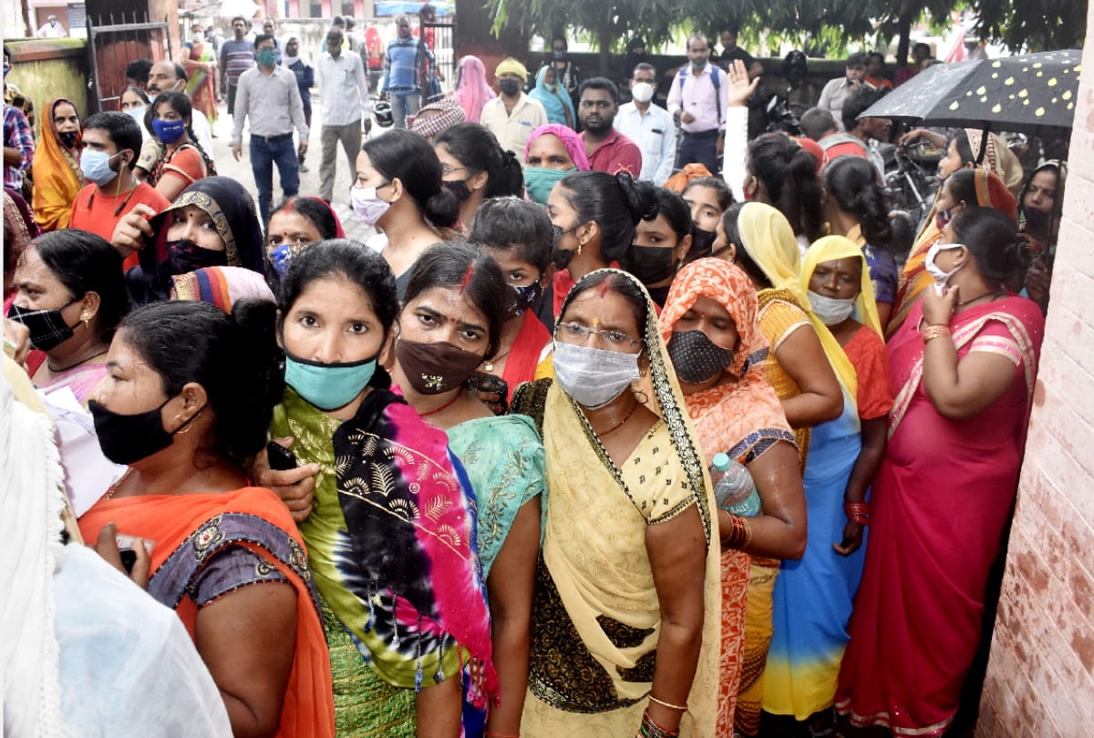 Gorakhpur 300 ANMs administered more than 12.93 lakh vaccines