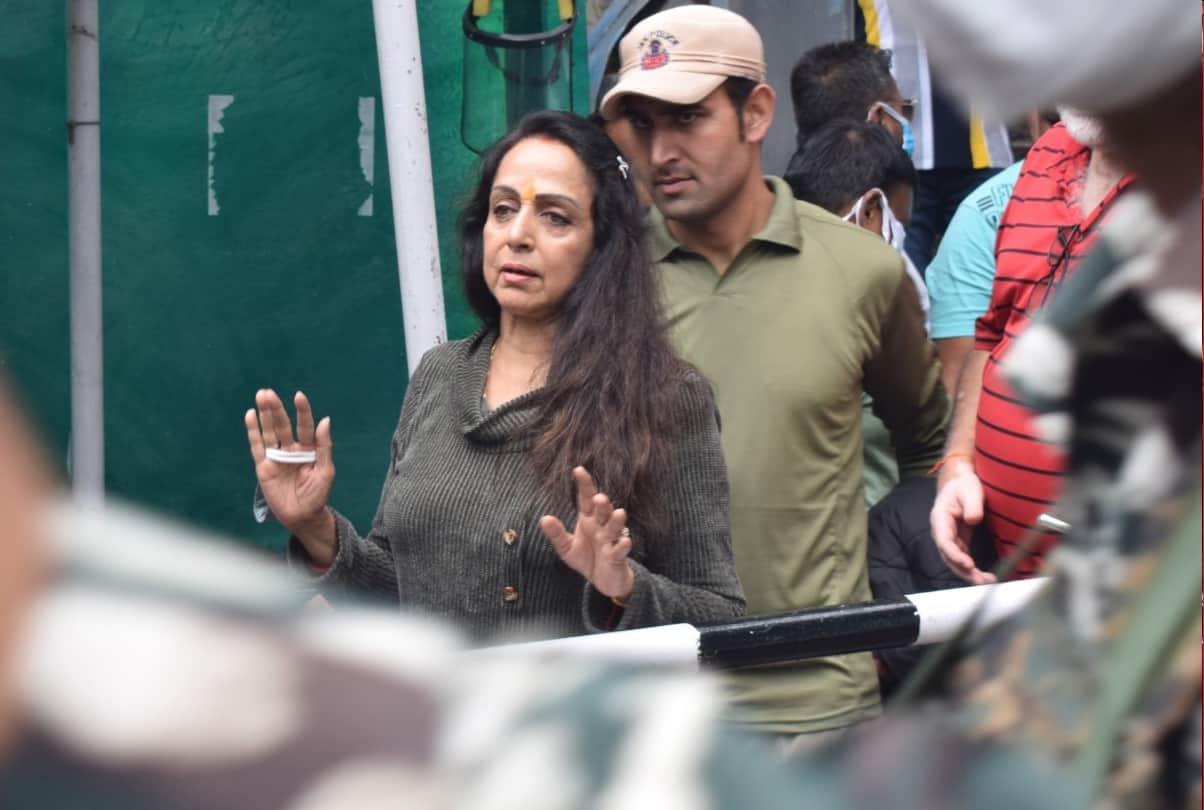 Bollywood actress Hema Malini visits Shankaracharya temple in Srinagar
