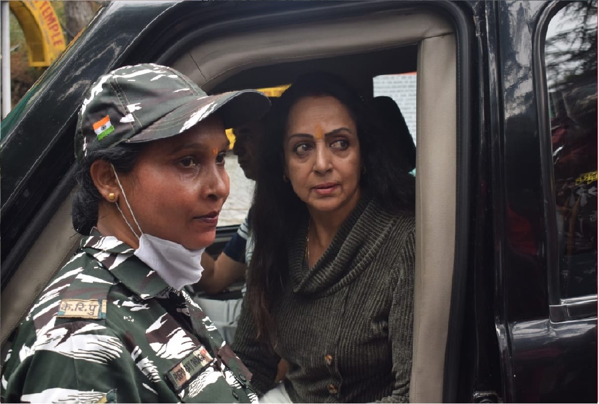 Bollywood actress Hema Malini visits Shankaracharya temple in Srinagar