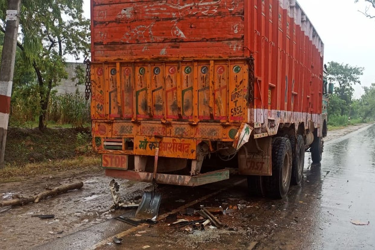 Max entered a parked truck, more than half a dozen devotees injured