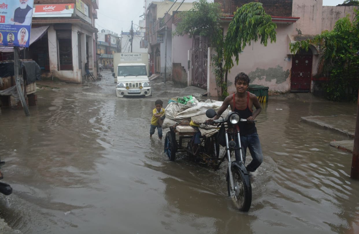 water logging after rain in moradabad