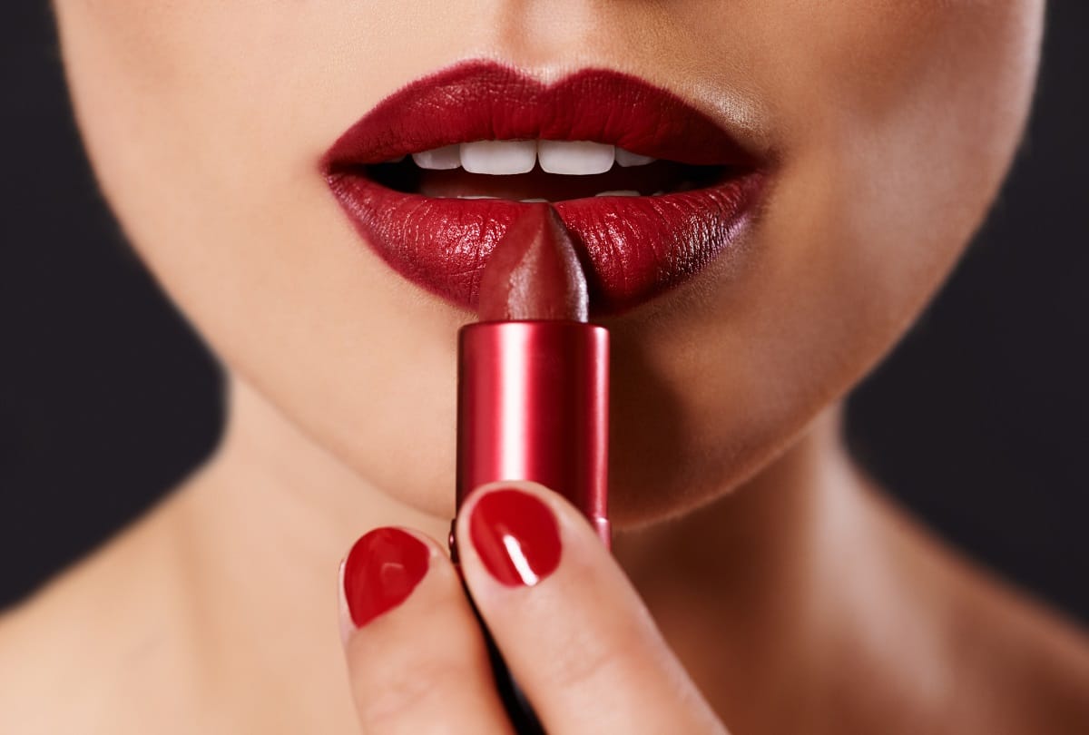 Makeup Tips Use These Hacks To Transform Lips By Lip Liner