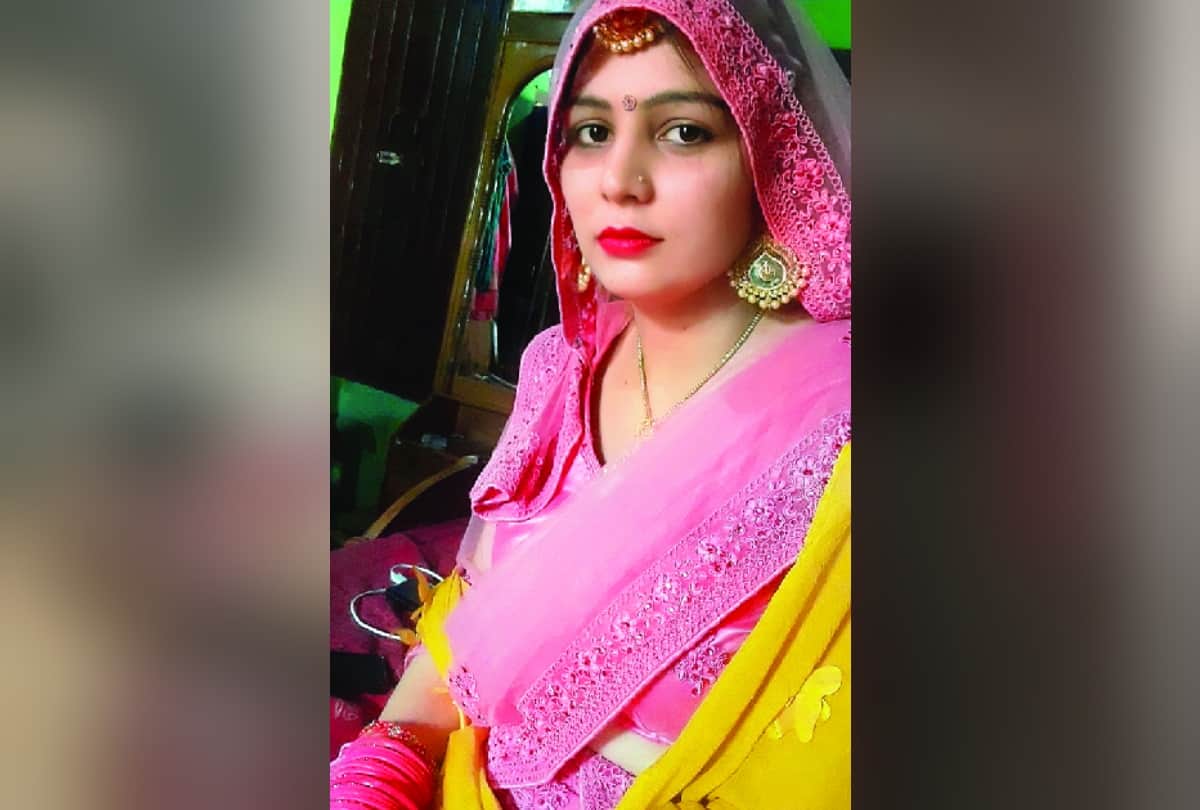 Ghaziabad Loni house three dead bodies found wife family accuses husband police probing on murder and suicide both angle