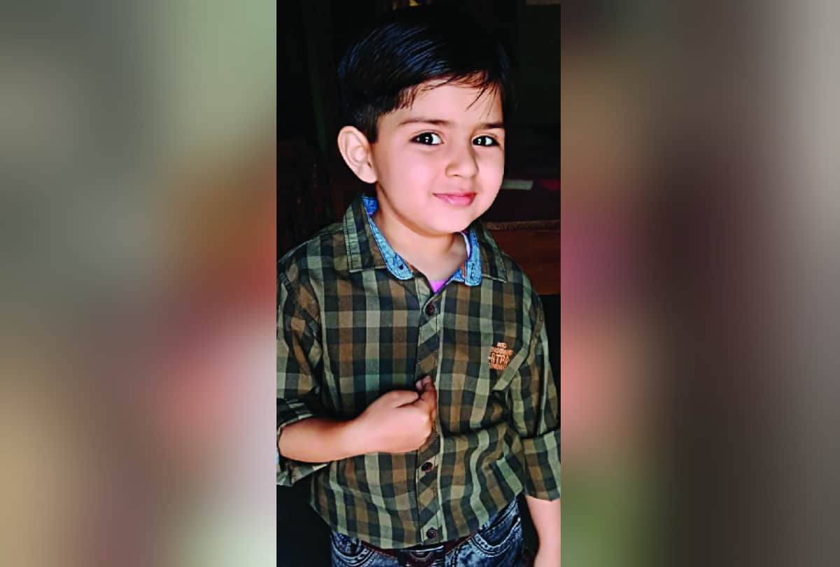 Ghaziabad Loni house three dead bodies found wife family accuses husband police probing on murder and suicide both angle