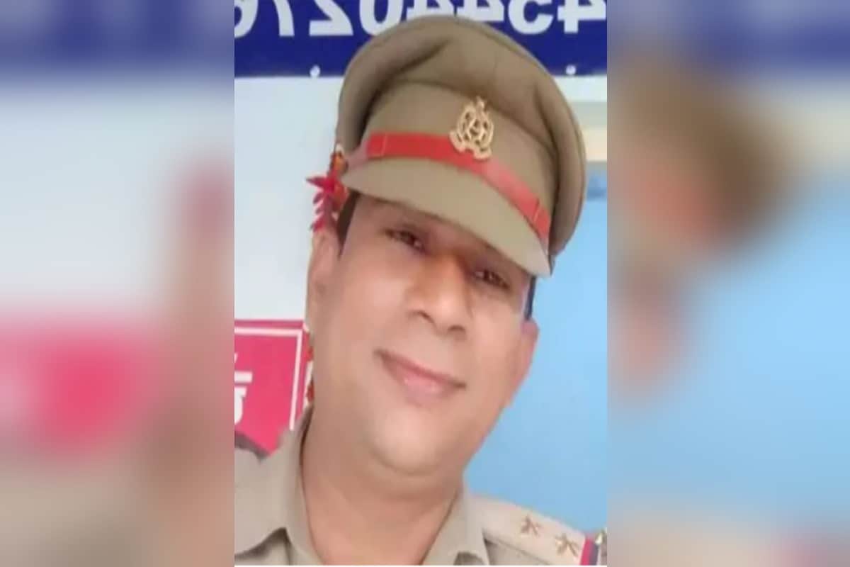 Bijnor News: The suspended Daroga has been reinstated by SP in the case of slapping the RSS leader