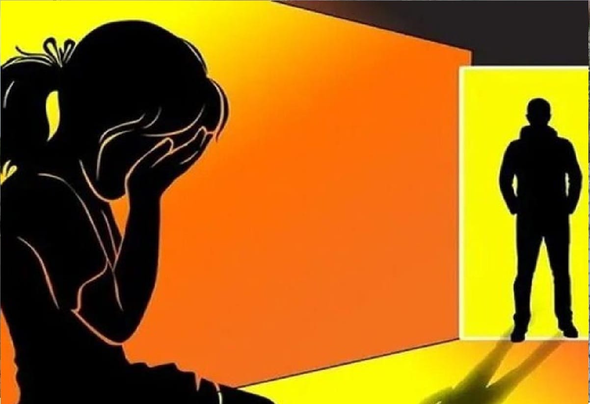 Bareilly: Attempted to rape a student of class V, made a video naked