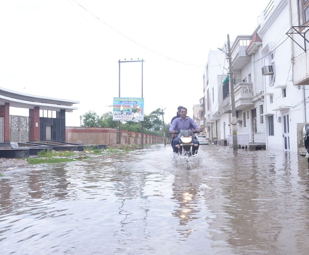 The main roads and streets of the district are inundated with water due to 70 mm of rain.