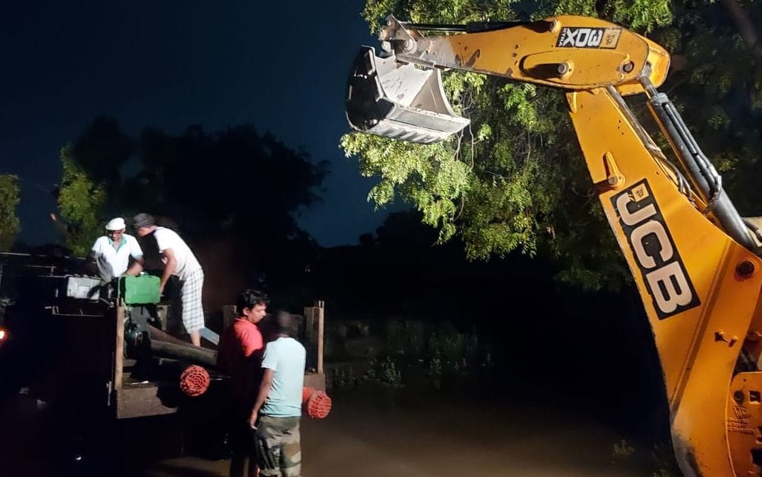 jhajjar bahadurgarh news,badli news,Diesel engine sent at night to drain water