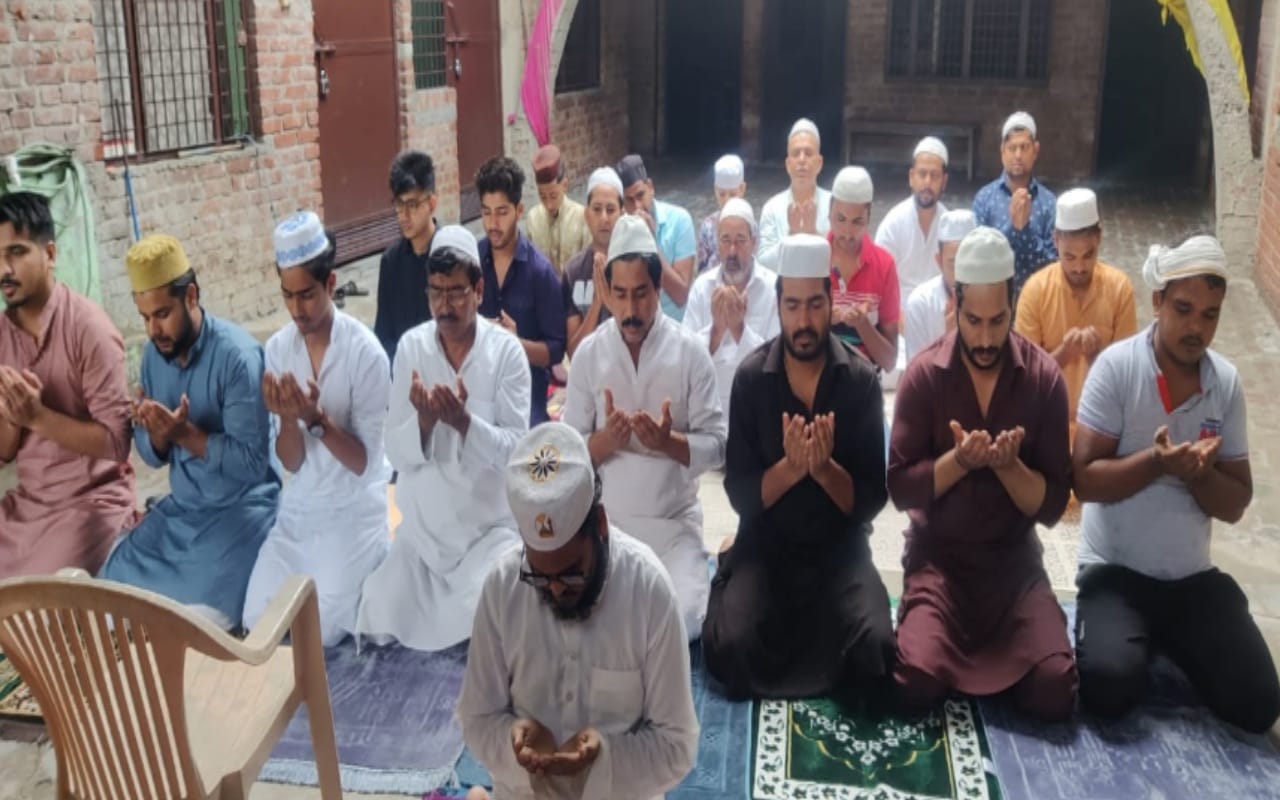 Eid-ul-Azha: namaz payed for peace and blessings In various districts of western UP including Meerut