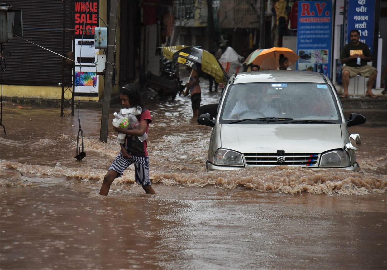 Sewerage and road lanes are not clean.. Waterlogging occurred in many sectors and industrial areas of the city
