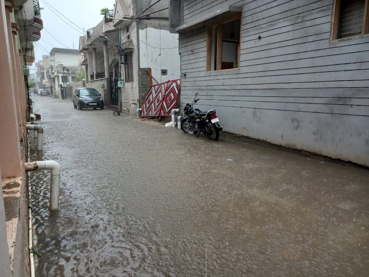 The lane made 15 days before the rain became a pond, Ambala