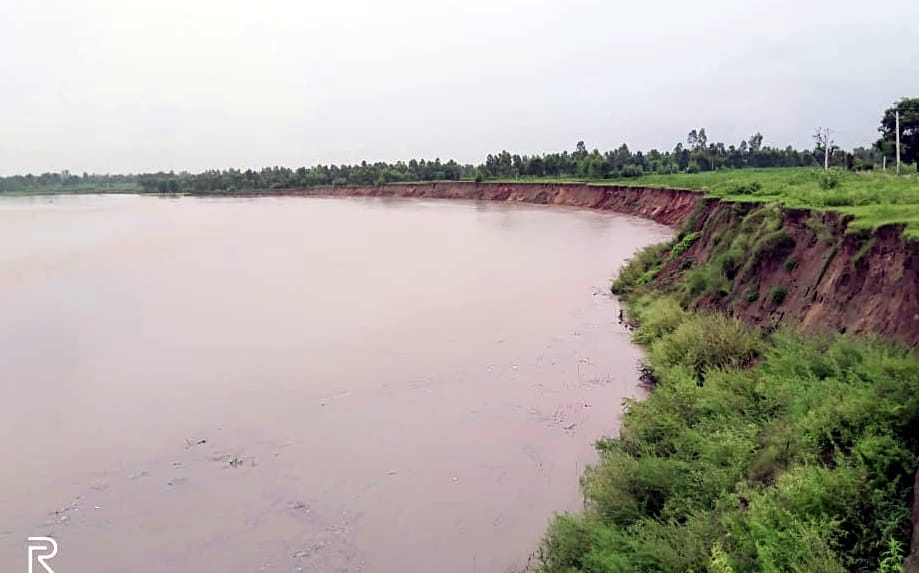 Then the water level of Ganga increased, people's breath stuck