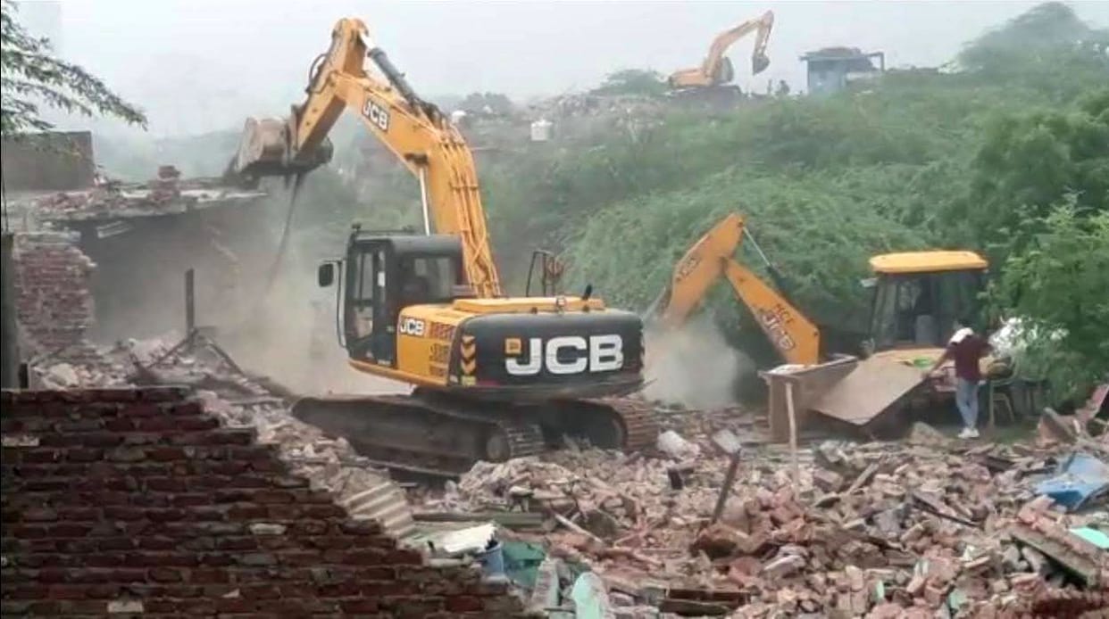 900 houses were demolished in Khori as soon as the rain stopped