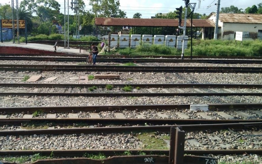 Chief Minister sought report on the footover bridge of Najibabad