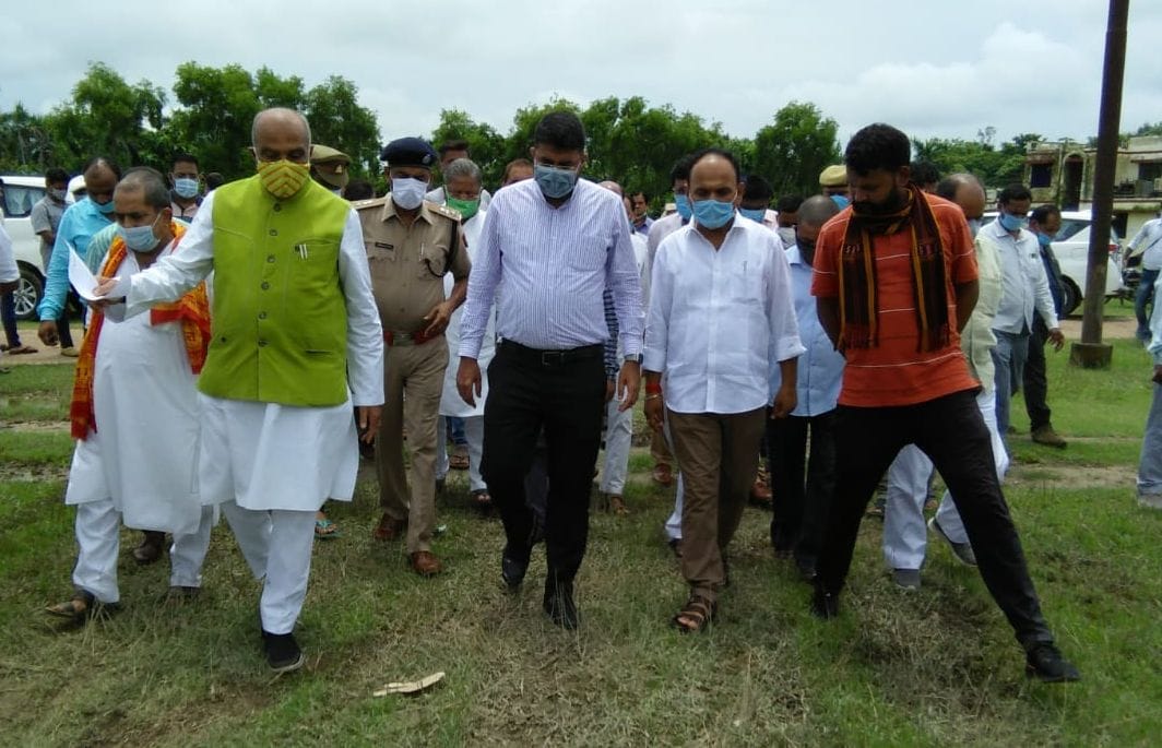 Political stir intensifies when PM's program is fixed