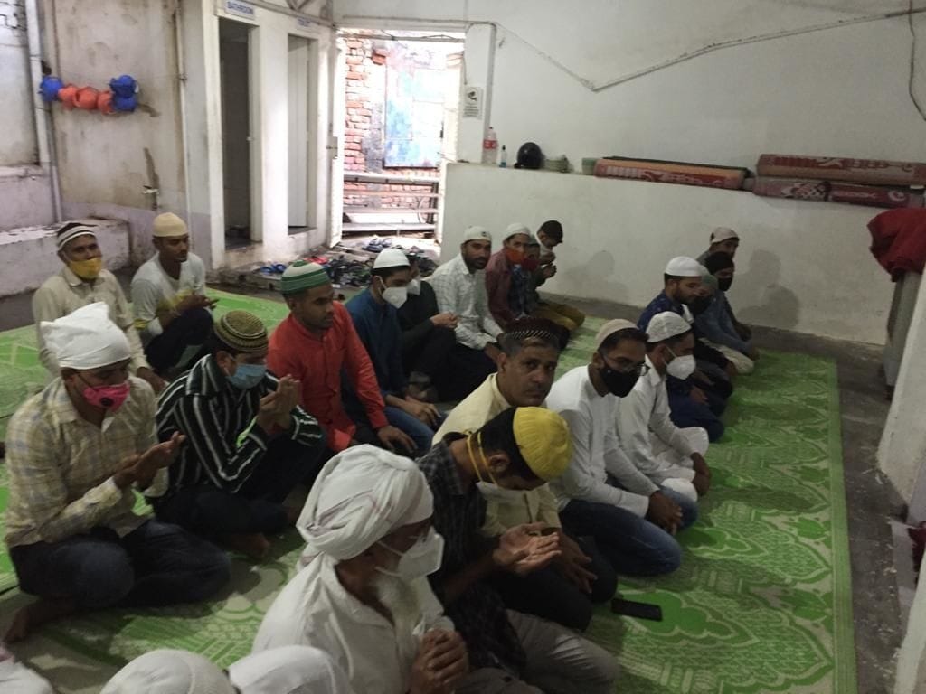 eid-ul-zuha preyerd offerd asiya mosque