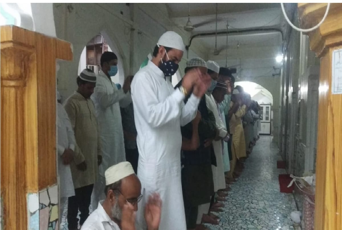 Jammu and Kashmir: On Bakrid Eid, special preparations have been made by the mosque managements in the state