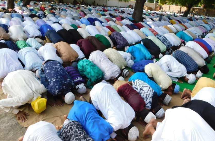 Bakrid: Offered prayers in mosques, sacrificed in homes
